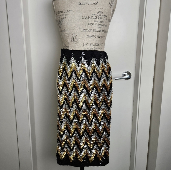 Gold Silver Sequins Highwaisted Pencil Skirt - Picture 6 of 11
